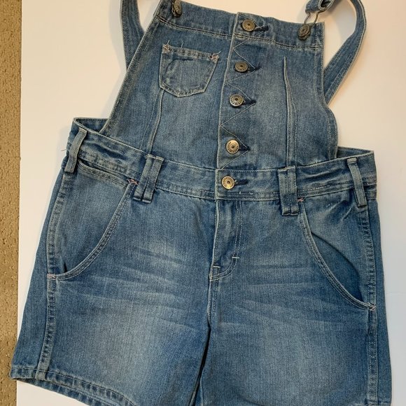 H&M Denim Dungaree Shorts. Size 13-14Y - Picture 5 of 8